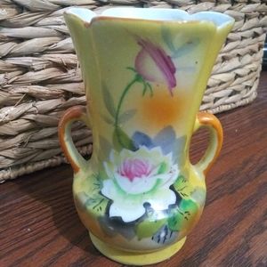 VTG Floral Goldcastle Vase made in Japan